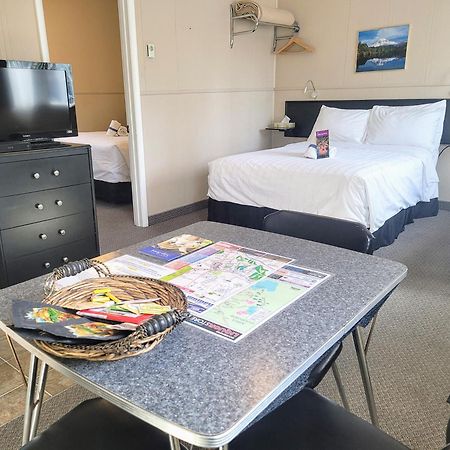 里多尔汽车旅馆 镭温泉 外观 照片