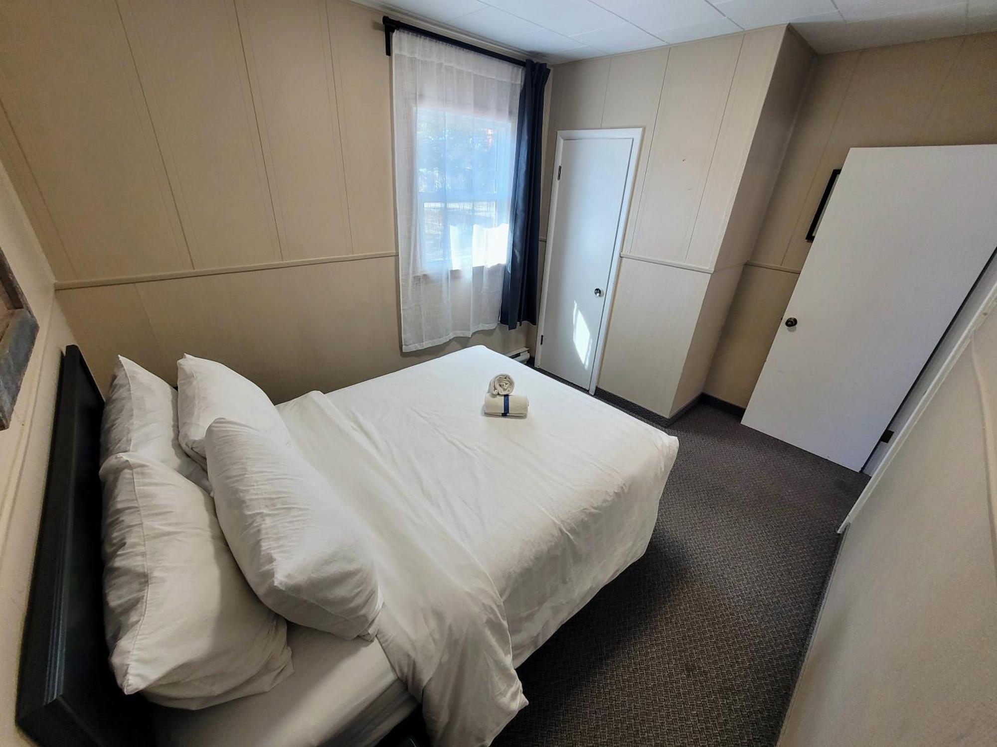 里多尔汽车旅馆 镭温泉 外观 照片
